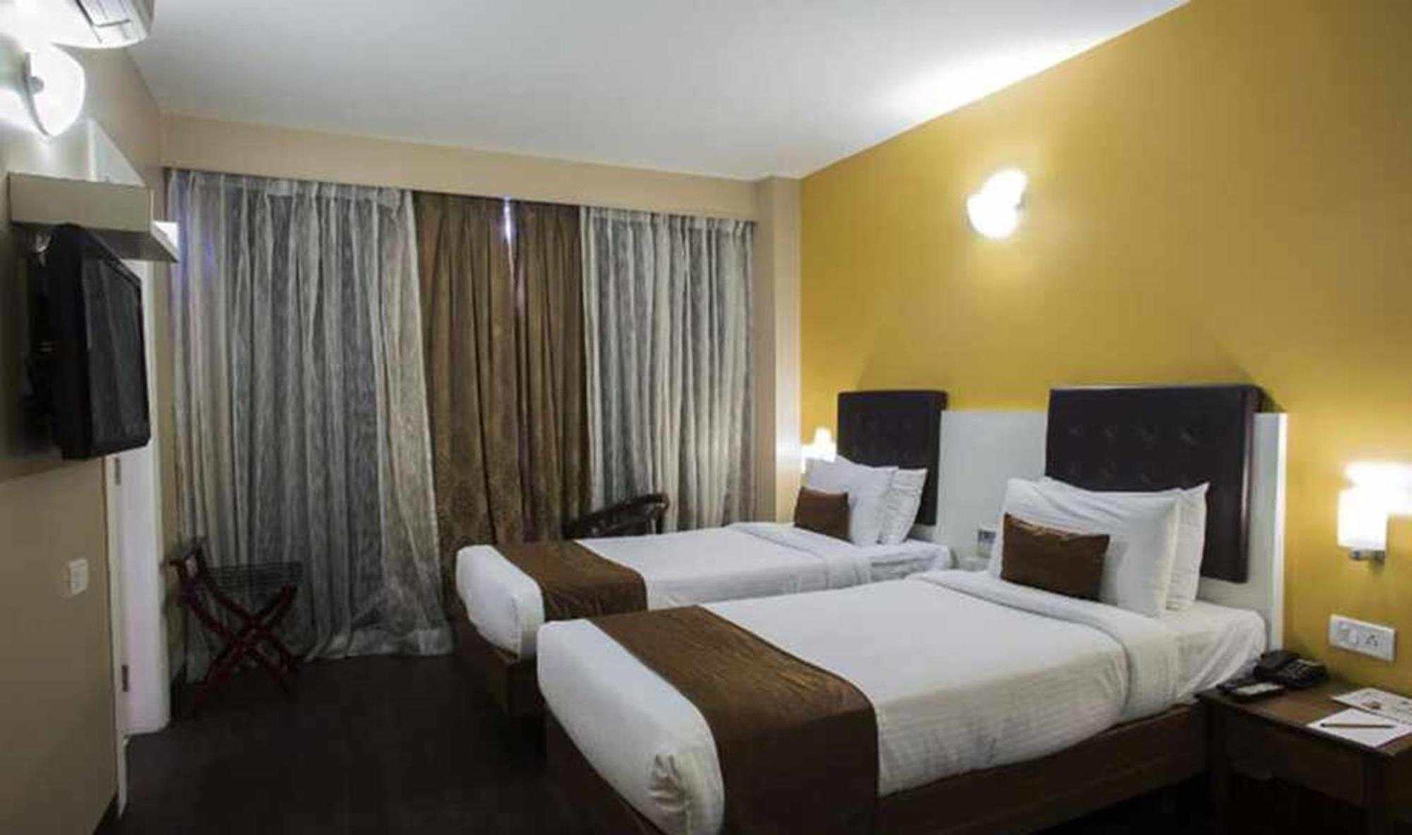 Avexia Premiere Agra Otel Dış mekan fotoğraf